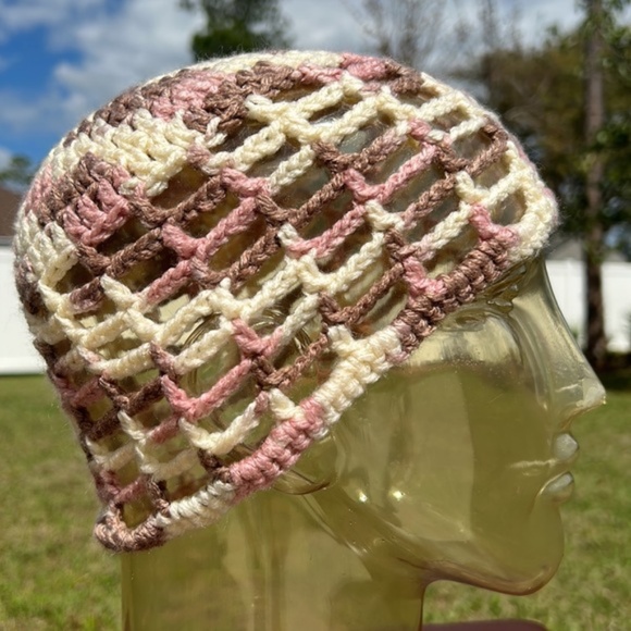 New hand crafted hat - Picture 1 of 7